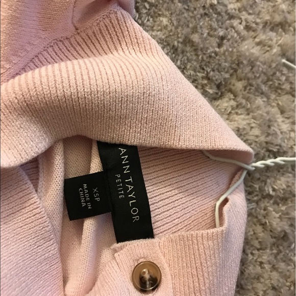 Pink Turtle Neck - Picture 3 of 5